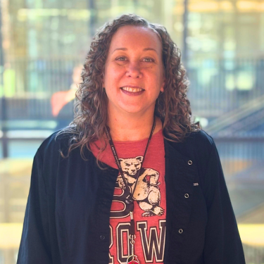 Headshot of Tracy Santurri